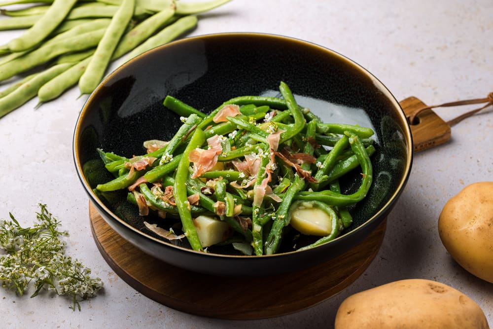 Sautéed Green Beans with Potato, Garlic and Ham