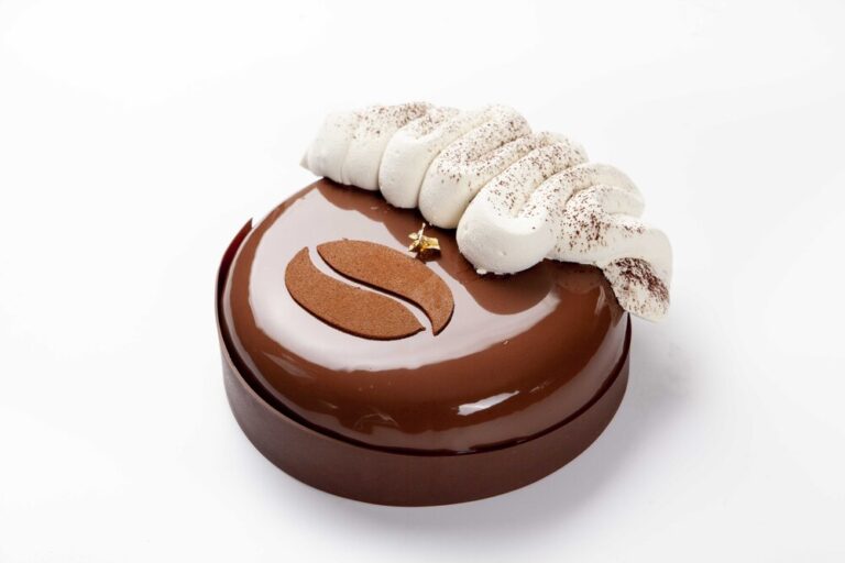 tarta de cafe y almendras