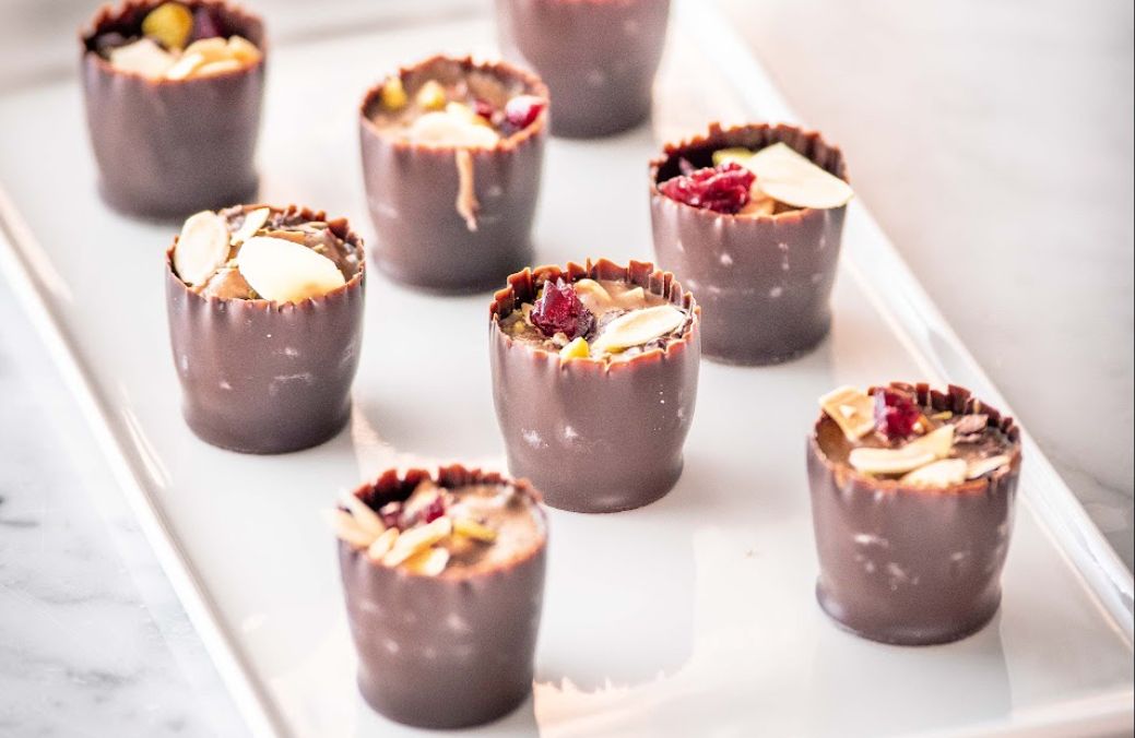 Bombones de avellana y arándanos rojos