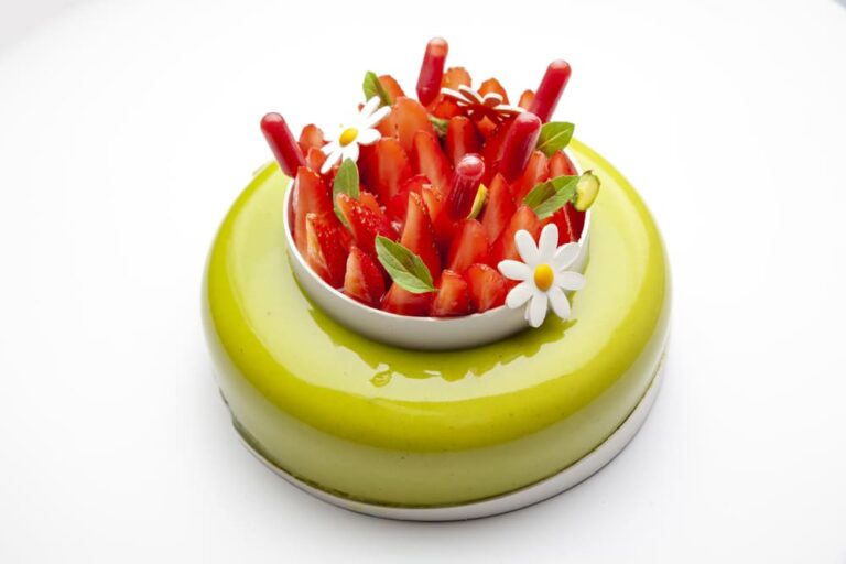 tarta de lichis y pistachos