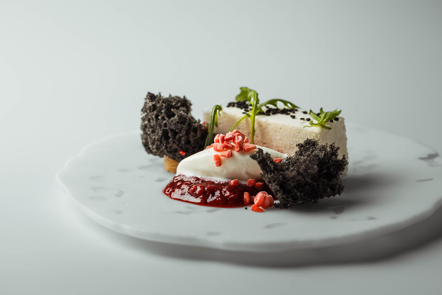 Fake whipped gelatin cake