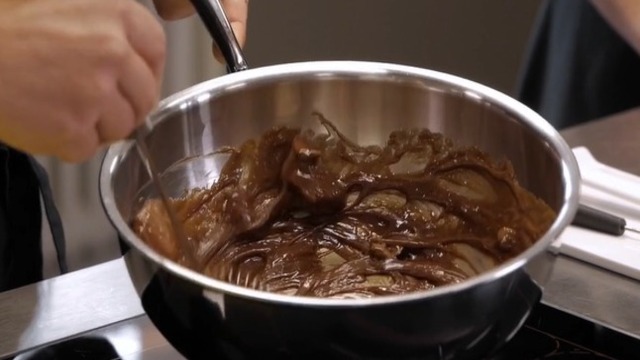 Make vegan whipped chocolate ganache for truffles