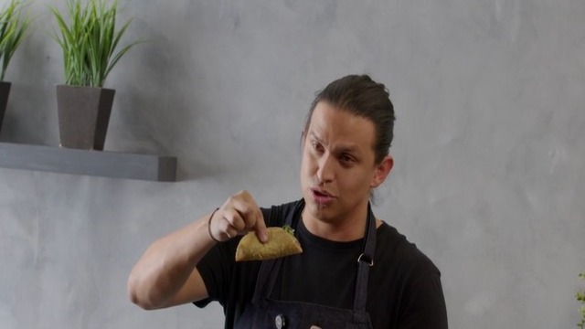 Comer un taco correctamente