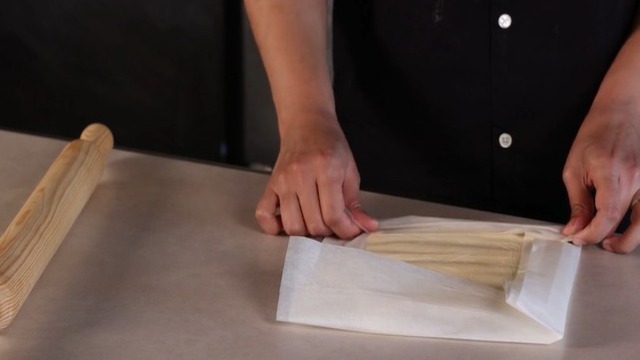 How to shape a butter block for use in laminated dough