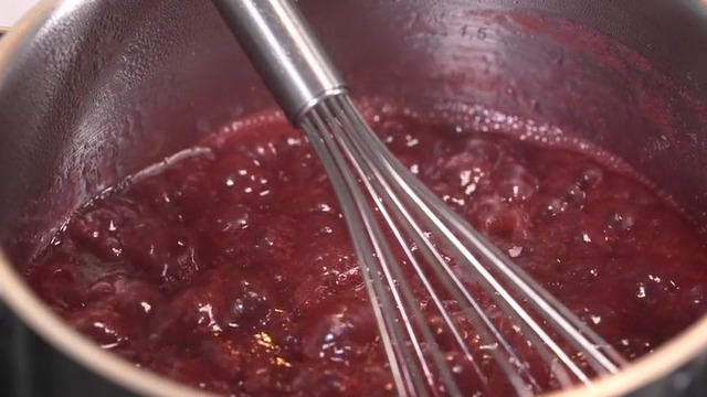 Medir los grados Brix con un refractómetro