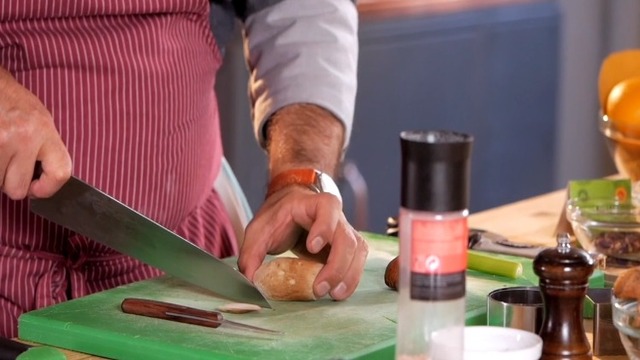 Limpiar y cortar setas porcini