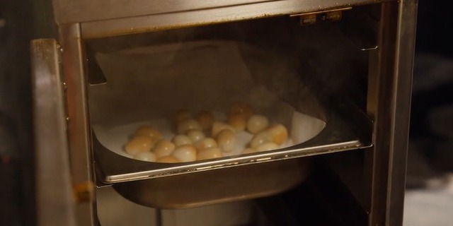 Ahumar huevos de codorniz