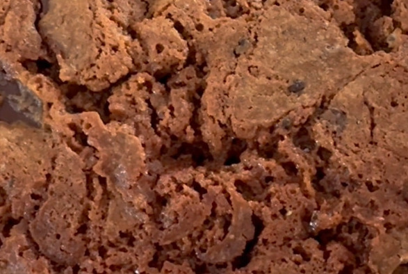 Chai blondies with salted caramel