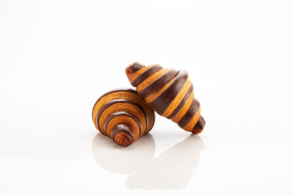 Croissant bicolor de cacao y gianduja