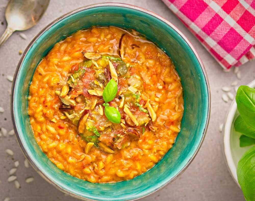 Vegan tomato risotto