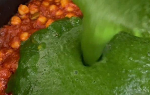 Saag Channa
