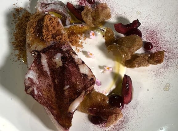 Calamar con ajo blanco